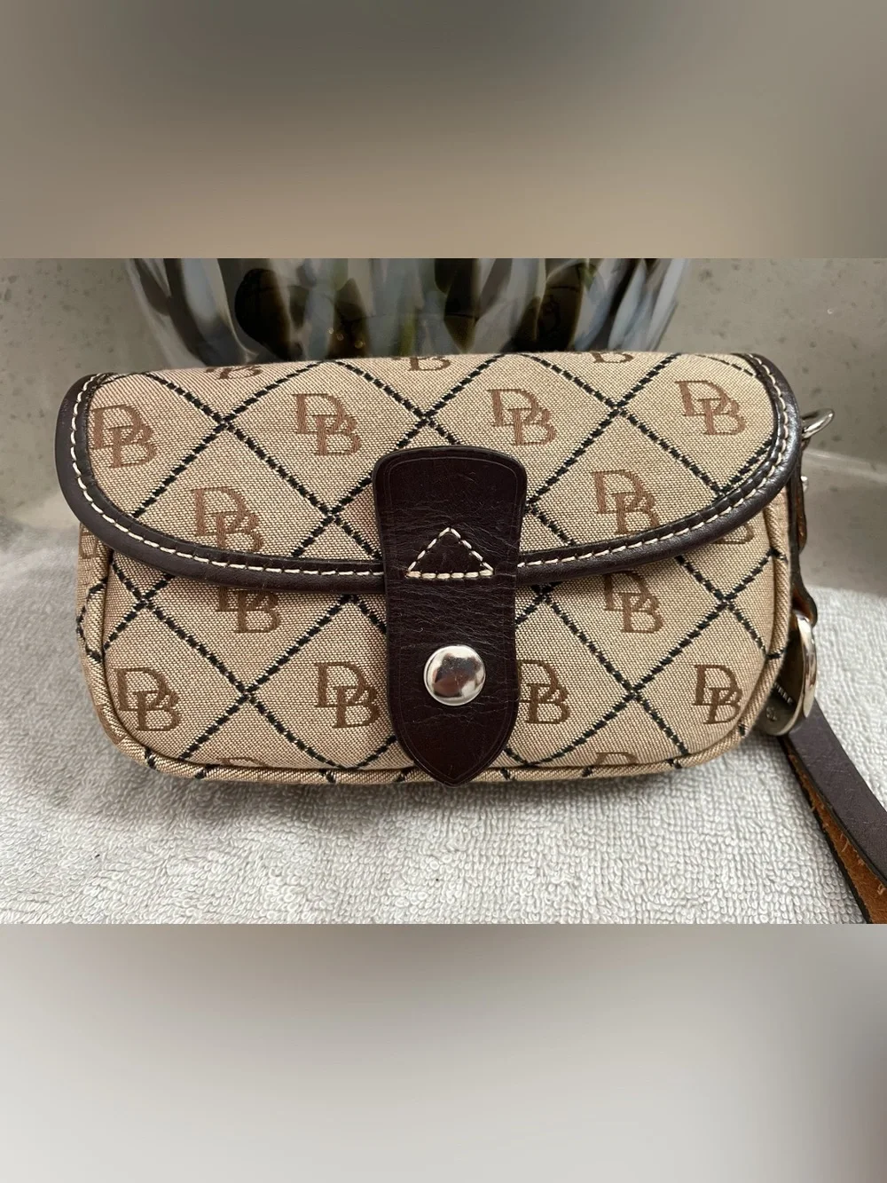Vintage Dooney & Bourke Beige Canvas Wristlet with Dark Brown Trim